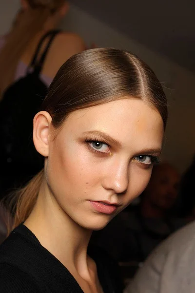 Look 10